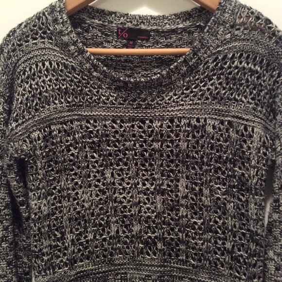 Knitted Cable Sweater - Picture 2 of 4